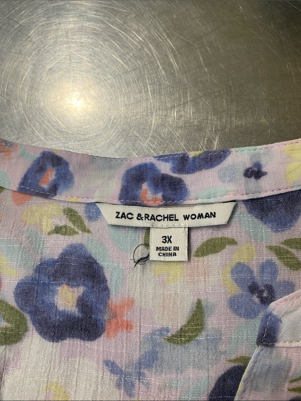 Zac & Rachel Pastel Floral Blouse in Lavender, Navy and Coral Women’s Size 3X - Picture 2 of 7